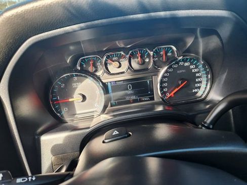 Used 2018 Chevrolet Silverado 1500 LT w/ All Star Edition image 19