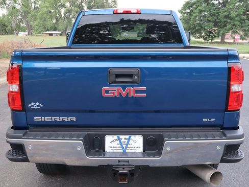 Used 2017 GMC Sierra 2500 SLT w/ Duramax Plus Package AWD/4WD image 6