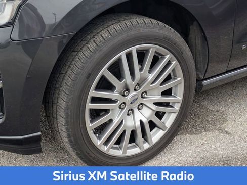 Used 2023 Ford Expedition Platinum image 6