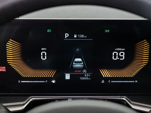 Certified 2025 Kia Sorento LX FWD image 13