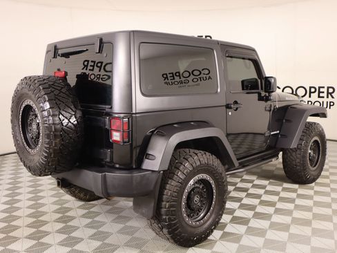 Used 2012 Jeep Wrangler Rubicon w/ PWR Convenience Group image 19