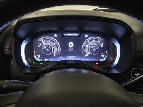 Used 2023 RAM 3500 Limited image 20