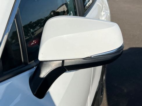 Used 2019 Toyota RAV4 XLE w/ Convenience Package AWD/4WD image 9