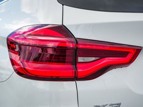 Used 2021 BMW X3 sDrive30i image 9