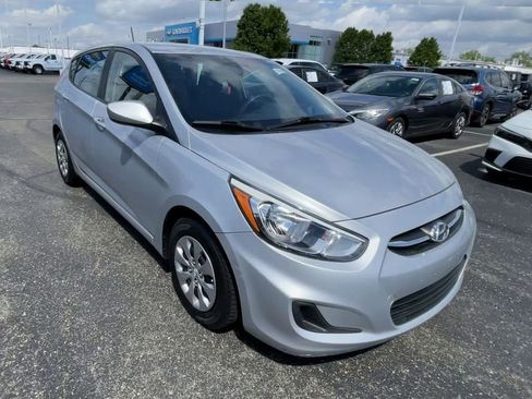 Used 2016 Hyundai Accent SE FWD image 4