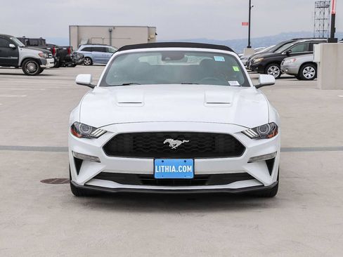 Used 2022 Ford Mustang Convertible RWD image 2