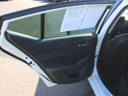 Used 2024 Nissan Altima 2.5 SR image 26