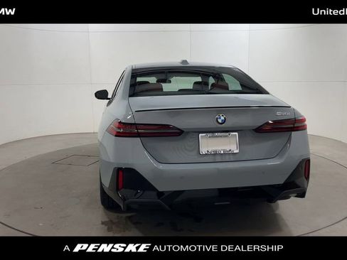 Used 2025 BMW 530i w/ M Sport Package image 7