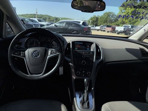 Used 2014 Buick Verano FWD image 40