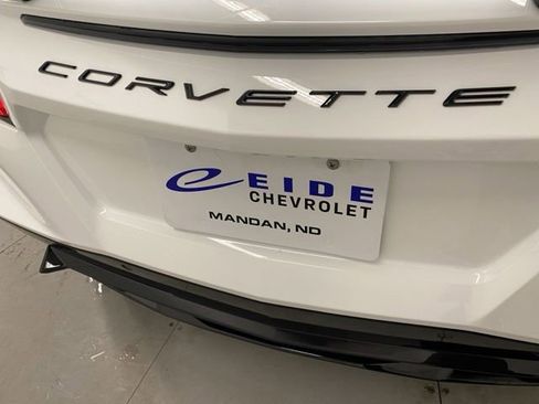 New 2026 Chevrolet Corvette Stingray Premium Cpe w/ Z51 Performance Package RWD image 28