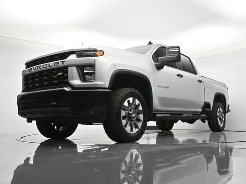 Used 2022 Chevrolet Silverado 2500 Custom w/ Custom Value Package image 37