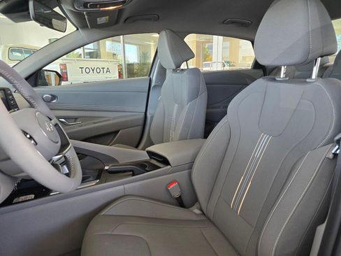 New 2026 Hyundai Elantra Sport FWD image 18