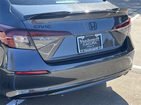 Used 2025 Honda Civic Sport image 6