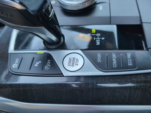 Used 2020 BMW X7 xDrive40i w/ Cold Weather Package AWD/4WD image 17