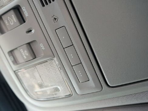 Used 2019 Honda CR-V Touring image 27