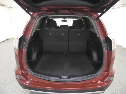 Used 2016 Toyota RAV4 XLE AWD/4WD image 30