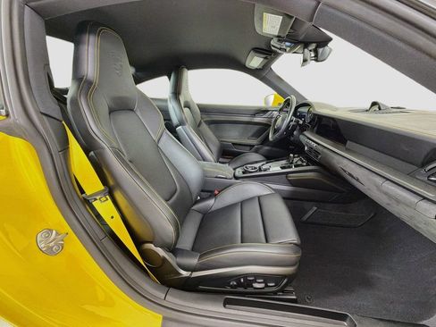 Certified 2023 Porsche 911 Carrera GTS RWD image 26