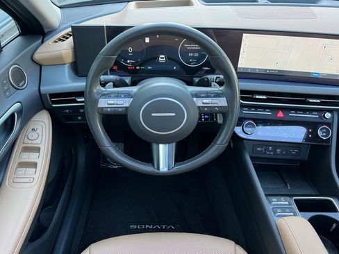 Used 2025 Hyundai Sonata Limited image 14