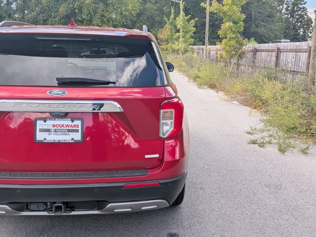Used 2020 Ford Explorer XLT w/ Equipment Group 202A RWD image 7