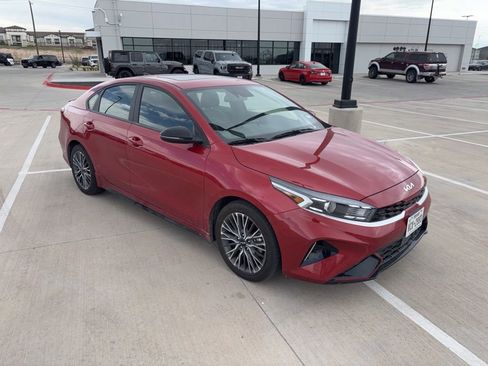Used 2024 Kia Forte GT-Line w/ GT-Line Premium Package FWD image 6