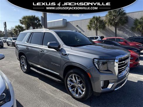 Used 2021 GMC Yukon SLT w/ SLT Premium Package image 1