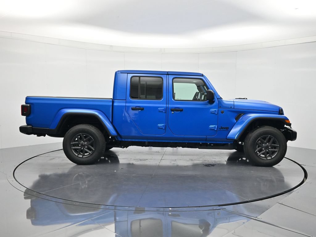 New 2026 Jeep Gladiator Sport AWD/4WD image 4