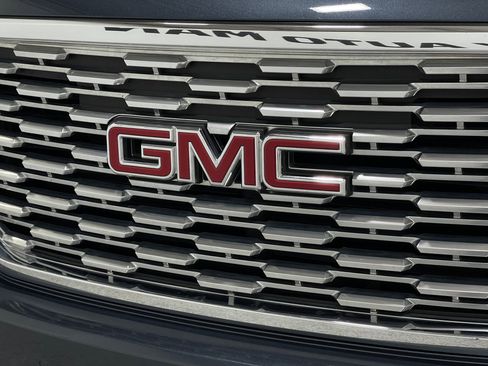 Used 2020 GMC Yukon XL Denali w/ Open Road Package image 42