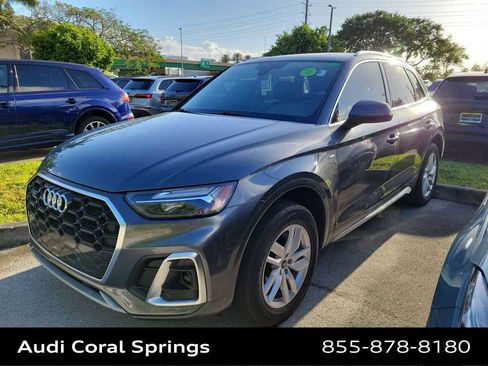 Used 2023 Audi Q5 2.0T Premium w/ Convenience Package image 3