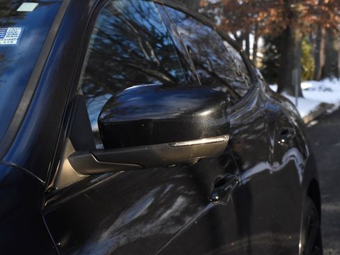 Used 2021 Maserati Levante S GranSport image 16