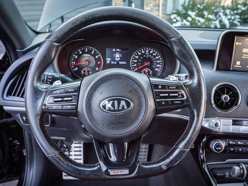 Used 2021 Kia Stinger GT image 13