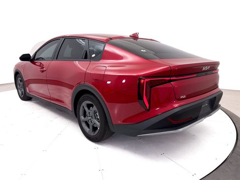 Certified 2025 Kia K4 FWD image 14