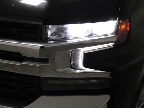 Used 2020 Chevrolet Silverado 1500 LT AWD/4WD image 50