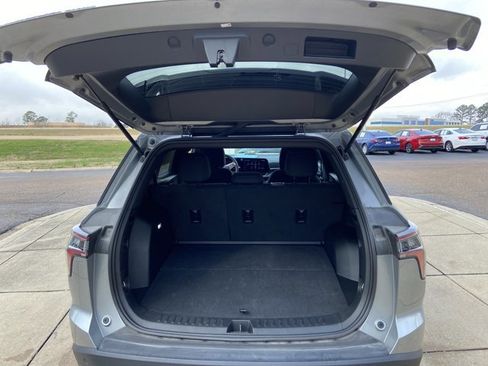 Used 2025 Chevrolet Equinox LT image 25