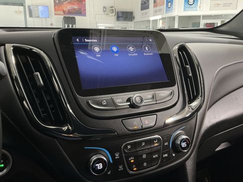 Used 2023 Chevrolet Equinox RS image 26