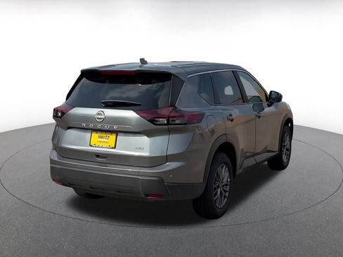 Used 2026 Nissan Rogue SV AWD/4WD image 14