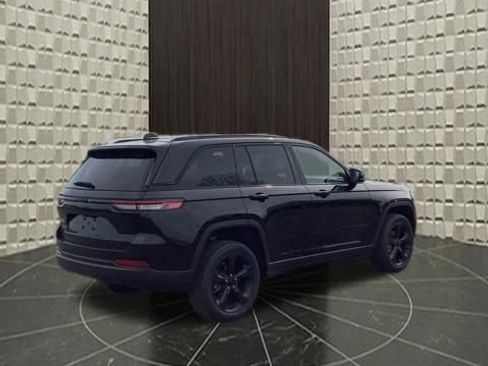 Certified 2023 Jeep Grand Cherokee Altitude AWD/4WD image 4