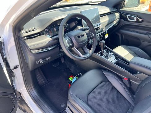 New 2026 Jeep Compass Latitude AWD/4WD image 12