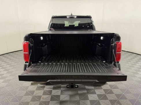 Used 2025 Toyota Tacoma TRD Off-Road AWD/4WD image 17