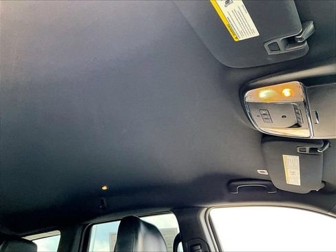 Used 2018 Jeep Grand Cherokee Altitude AWD/4WD image 22