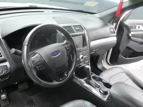 Used 2019 Ford Explorer Sport w/ Equipment Group 401A AWD/4WD image 16
