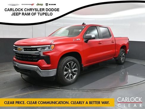 Used 2024 Chevrolet Silverado 1500 LT w/ Z71 Off-Road Package AWD/4WD image 7