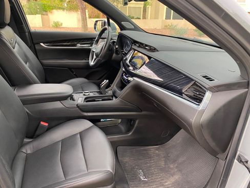 Used 2024 Cadillac XT6 Premium Luxury AWD/4WD image 65