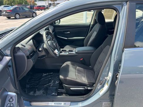Certified 2024 Nissan Sentra SR w/ Trunk Package FWD image 17