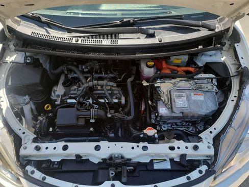 Used 2016 Toyota Prius C One FWD image 36