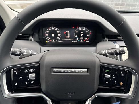 Certified 2025 Land Rover Discovery Sport S image 25