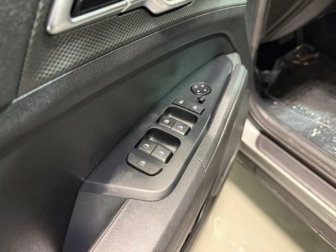 Used 2023 Kia Sportage LX FWD image 11