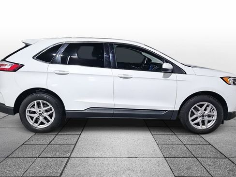 Used 2024 Ford Edge SEL image 4