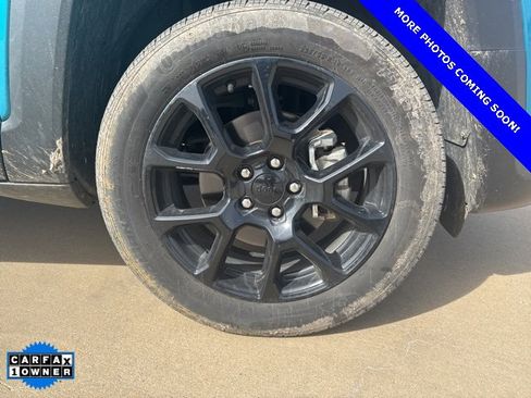 Used 2022 Jeep Renegade Latitude image 16