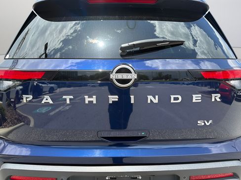 Certified 2024 Nissan Pathfinder SV FWD image 68