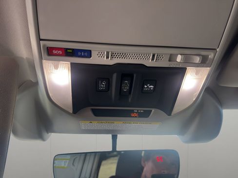 Used 2020 Subaru Forester Touring image 11